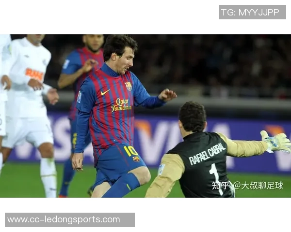 小罗怀旧晒巴萨时期与梅西里杰卡尔德打网球的珍贵瞬间